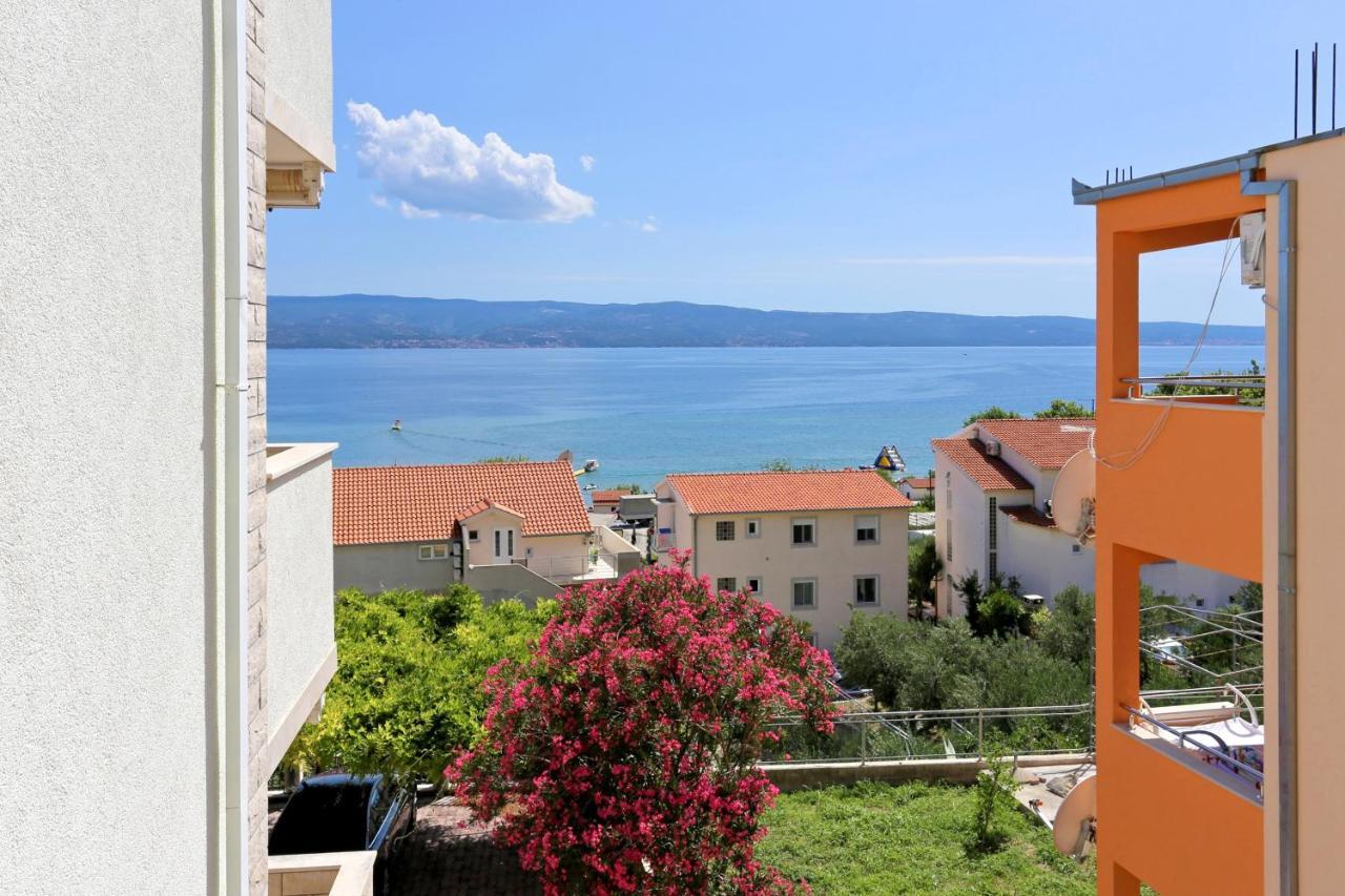 Apartments And Rooms With Parking Space Duce, Omis - 10303 Bagian luar foto