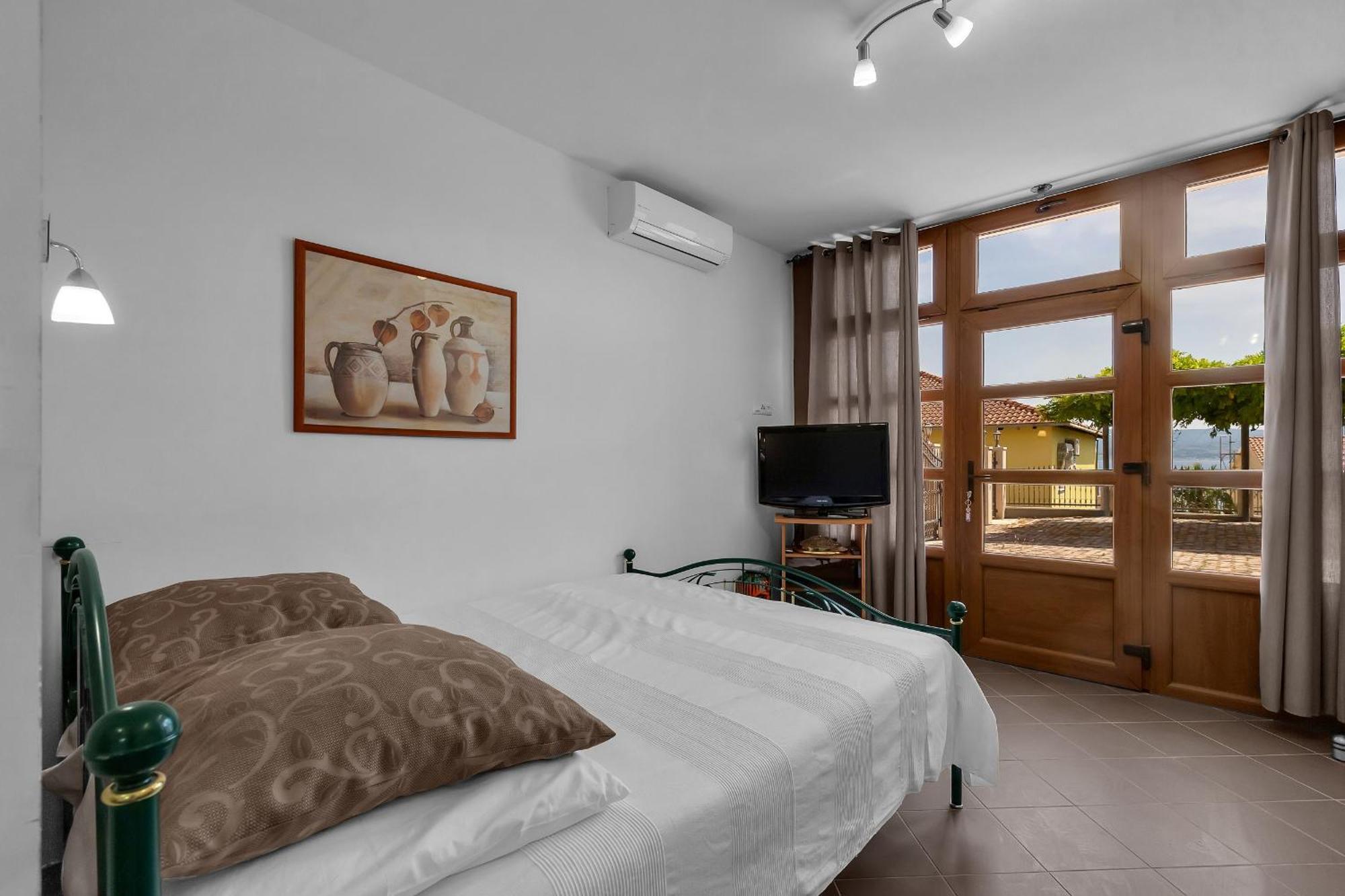 Apartments And Rooms With Parking Space Duce, Omis - 10303 Ruang foto