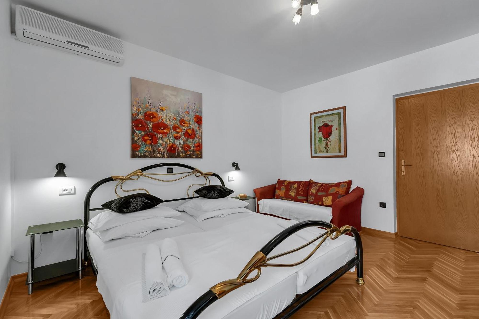 Apartments And Rooms With Parking Space Duce, Omis - 10303 Ruang foto