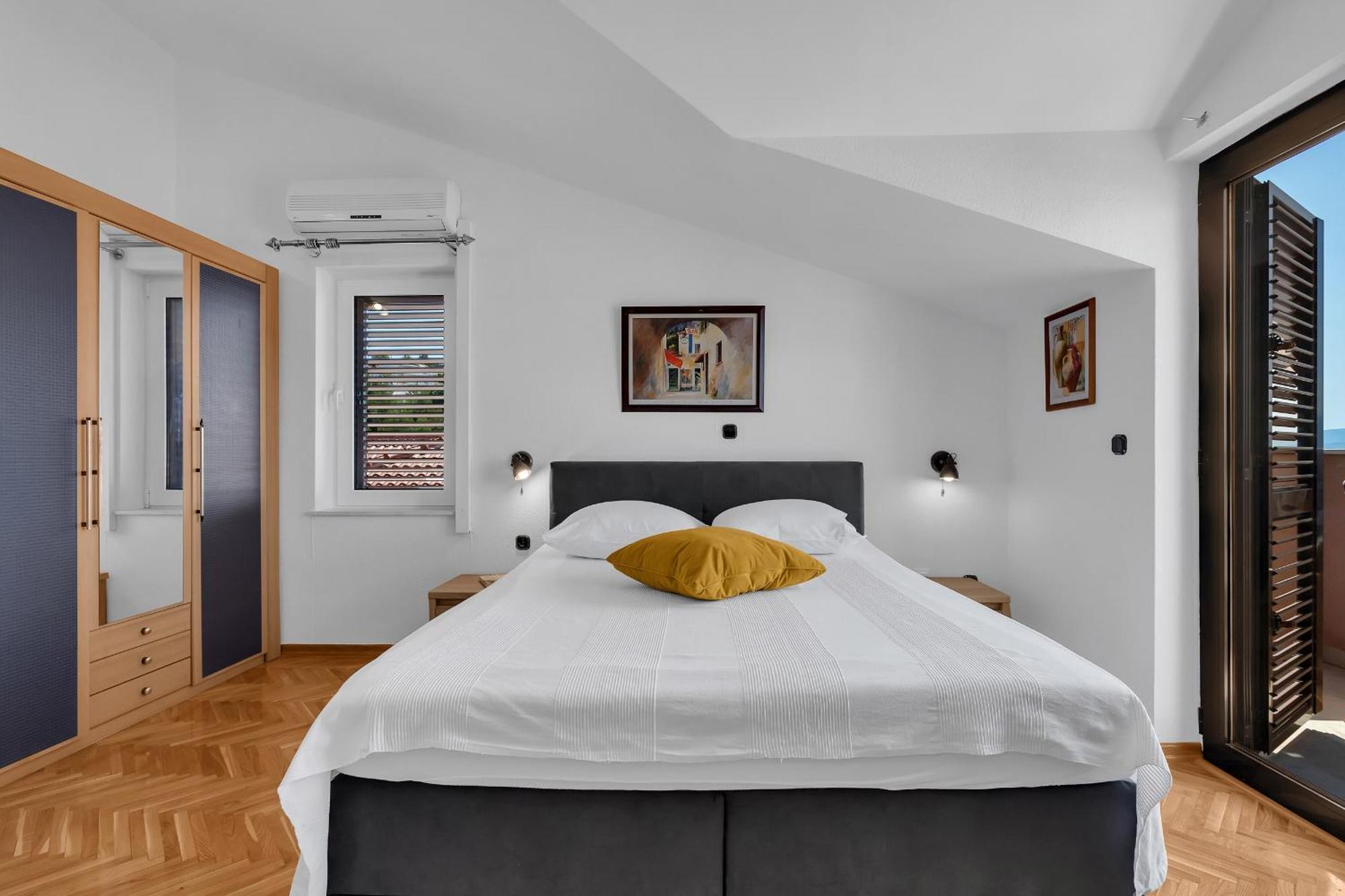 Apartments And Rooms With Parking Space Duce, Omis - 10303 Ruang foto