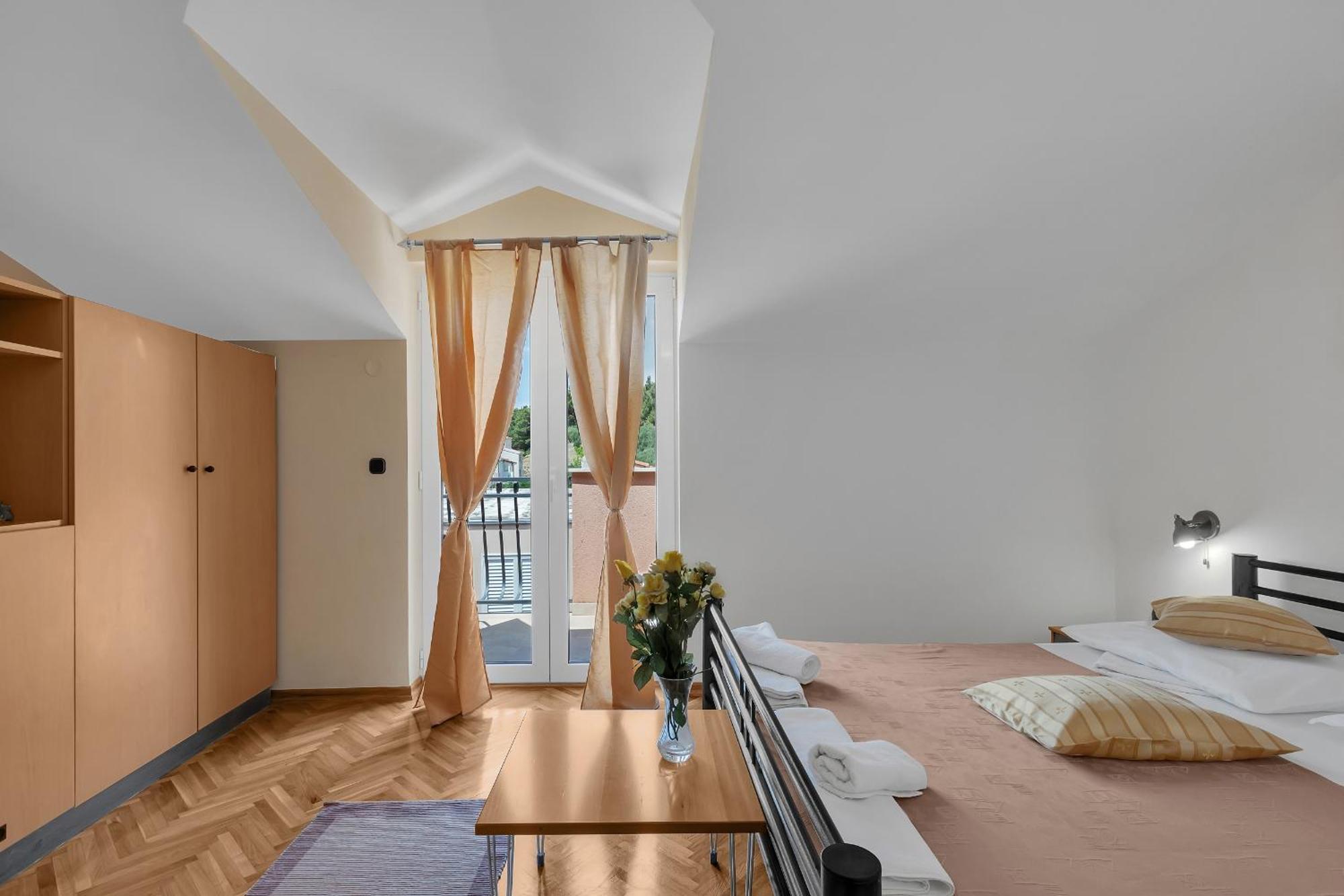 Apartments And Rooms With Parking Space Duce, Omis - 10303 Ruang foto