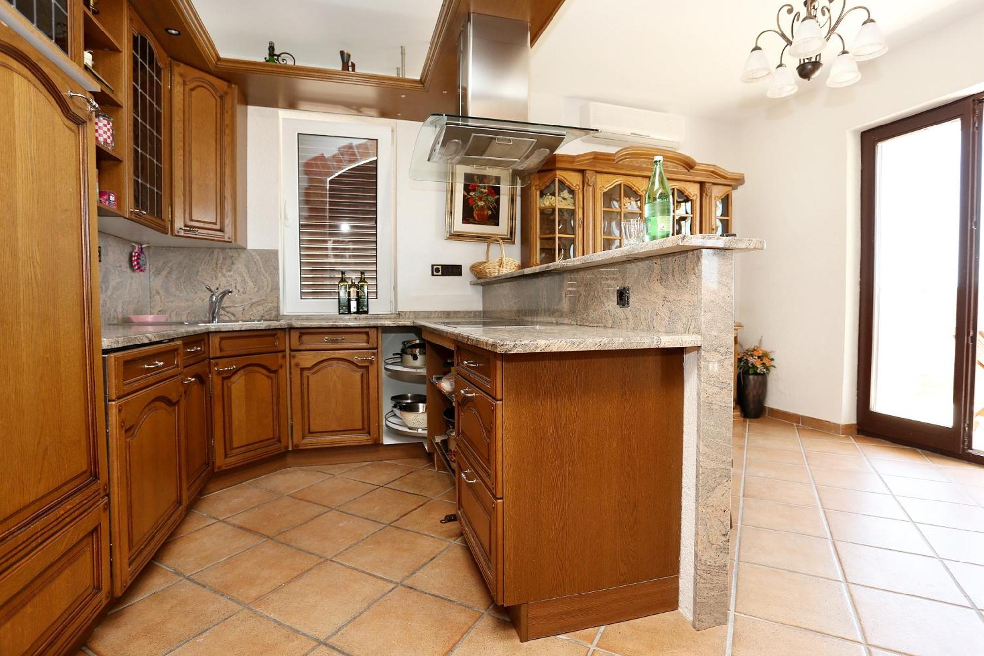 Apartments And Rooms With Parking Space Duce, Omis - 10303 Ruang foto